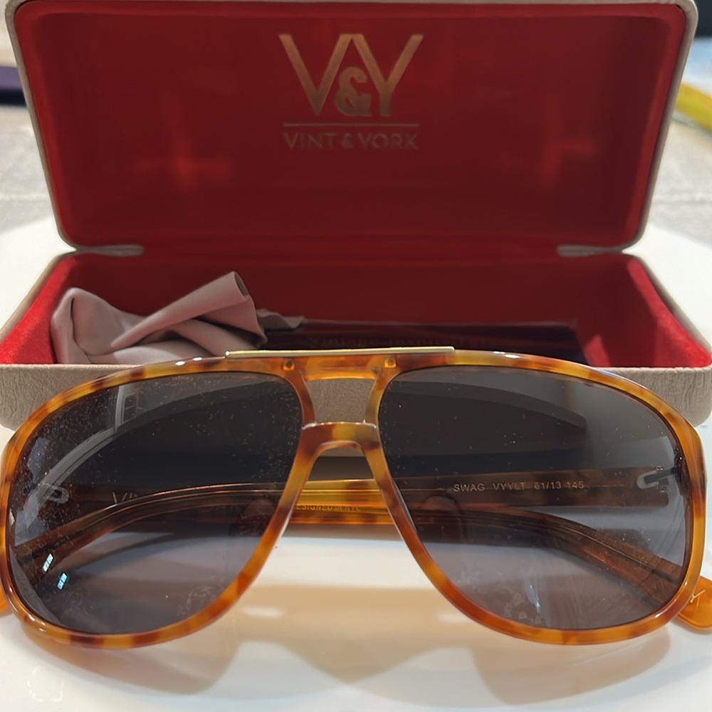 VINT & YORK SUNGLASSES VINTAGE INSPIRED BRAND NEW Alessandro Sunglasses ITALY